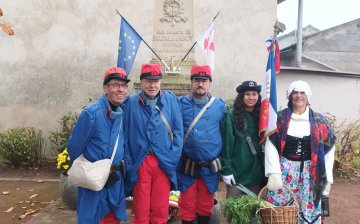 Alya, jeune porte-drapeau de 13 ans, honorée lors de la commémoration du 11 novembre à Solgne